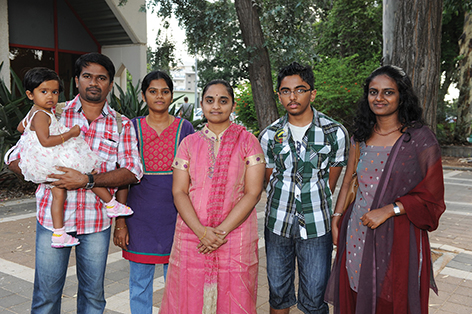 סטודנטים וחוקרים מהודו באירוע החגיגי 