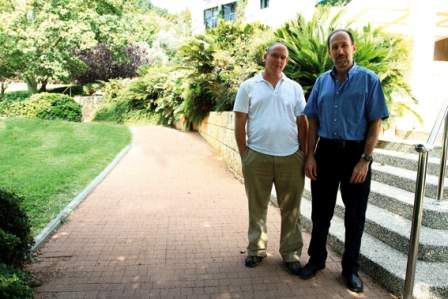 (l-r) Dr. Ishai Dror and Prof. Brian Berkowitz. Clean water