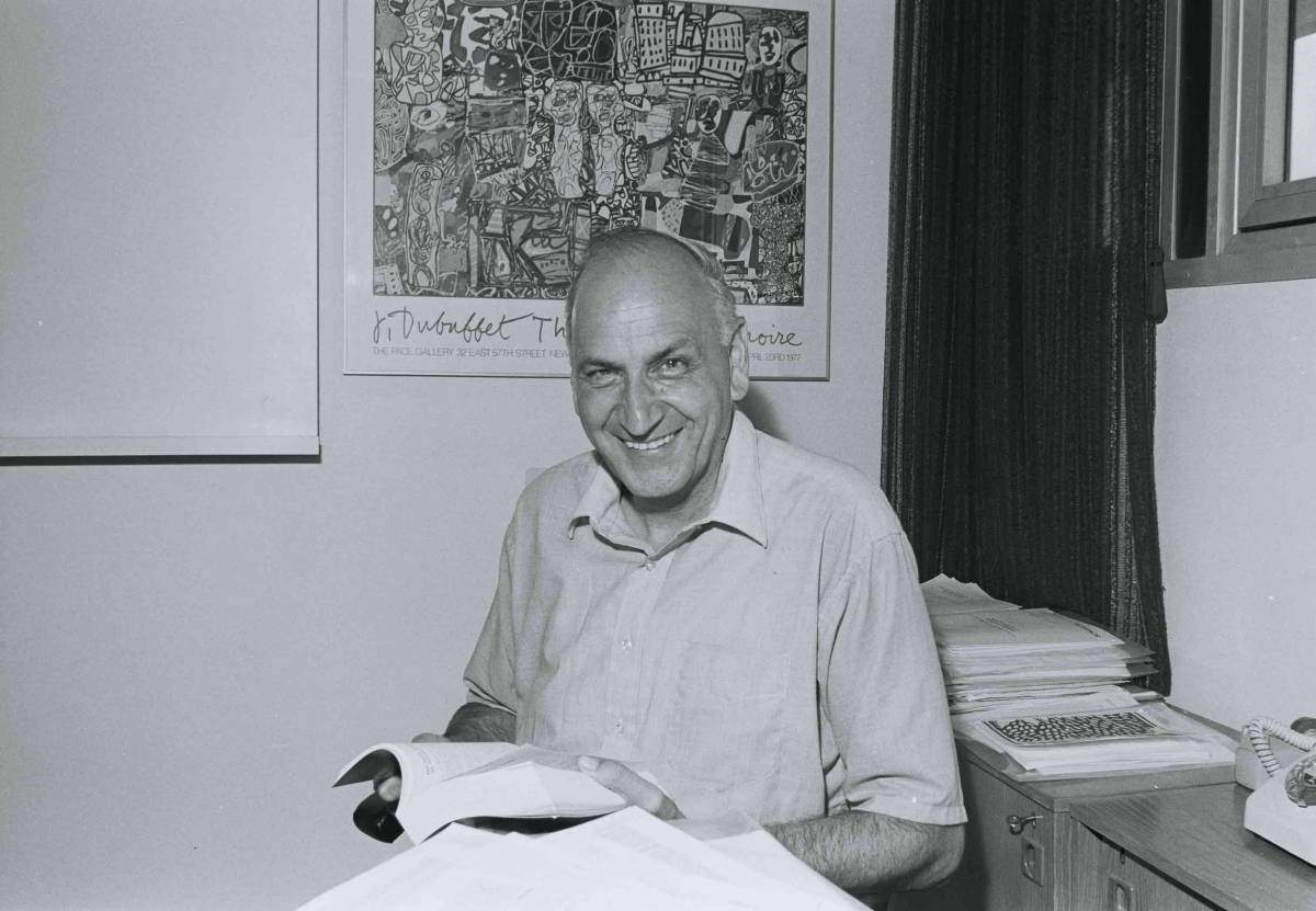 Prof. Leo Sachs