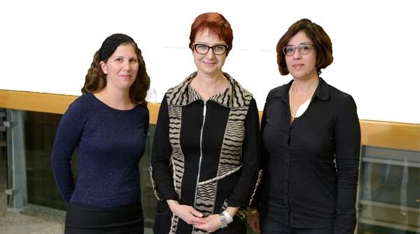 (l-r) Drs. Moran Grossman and Inna Solomonov, and Prof. Irit Sagi