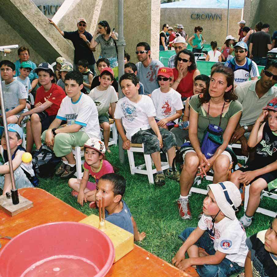 The annual Science Festival brings thousands to the Weizmann Institute of Science