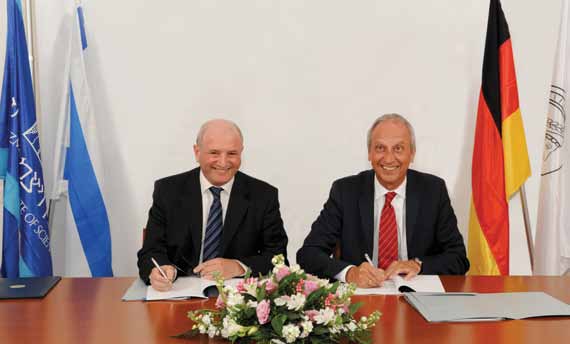 (l-r) Weizmann Institute President, Prof. Daniel Zajfman and President of the Max Planck Society, Prof. Peter Gruss