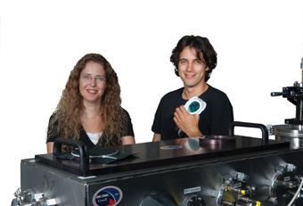 Dr. Nirit Dudovich and Dror Shafir. Ultra-fast lasers freeze molecular action